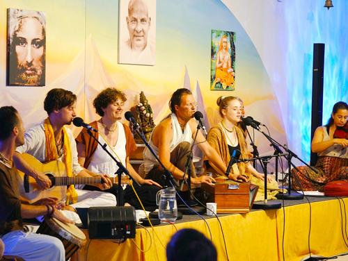 Mantra Sommer Festival Konzert Sadbhuja Dasa