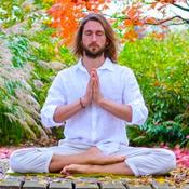 Meditation Retreat in Deutschland – Mann in Meditationssitz