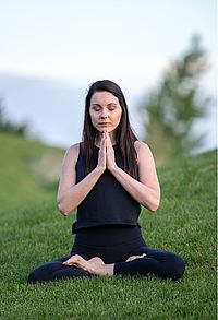 Yin Yoga meets Vipassana