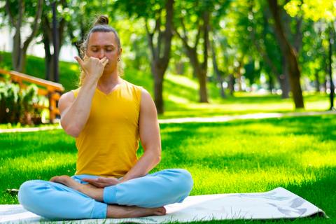 Unterrichten von fortgeschrittenem Pranayama und Kundalini Yoga