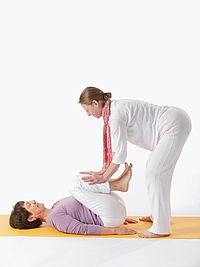 Yoga für Hüfte und Beckenschiefstand