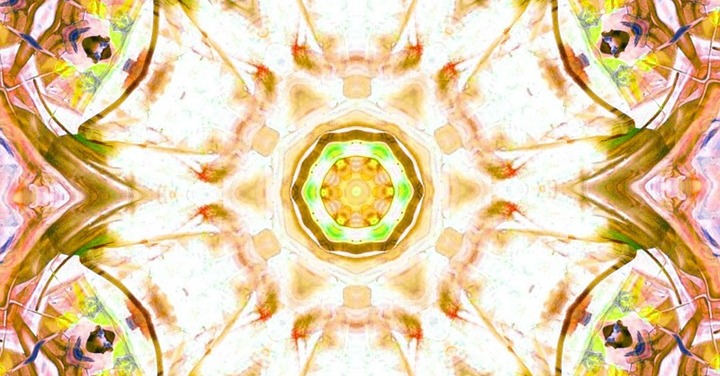hell leuchtendes Mandala