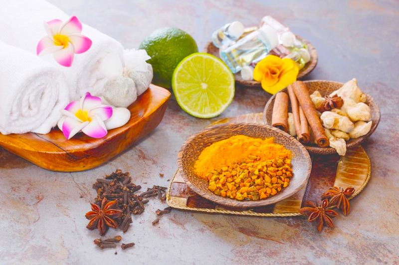 Ayurveda - Stillleben mit Ayurveda-Elementen