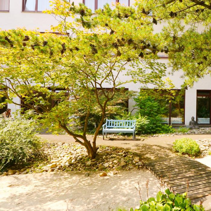 Seminarhaus Shanti in Bad Meinberg – Einladendes Yoga-Zentrum und Ashram für spirituelle Auszeiten und Weiterbildungen