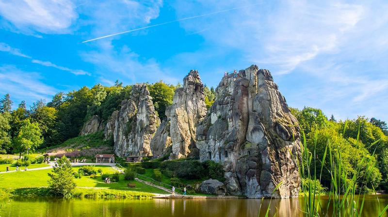 Externsteine Externsteine vor blauem Himmel