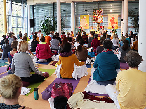 Die Yoga Vidya Gemeinschaft