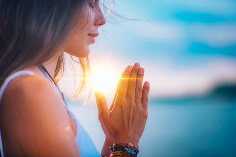 Yoga Ferienwoche Berührte Stille - Yin Yoga & Massage