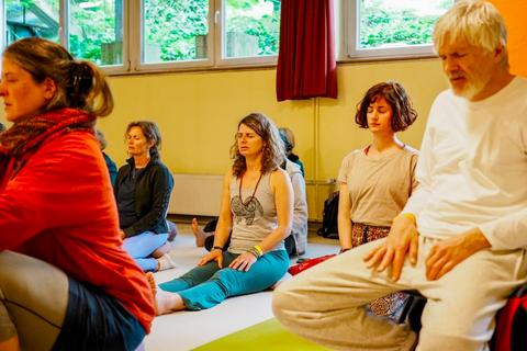 Dein Herzklang - eine Mantra-, Yoga- & Klangreise zu dir selbst